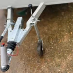 Remolque caja cerrada 2 ejes con freno y puerta trasera ventilada en Remolques JCastillo en Alcolea del Río, en Sevilla