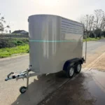 Van para 2 caballos en Remolques JCastillo en Alcolea del Río en Sevilla