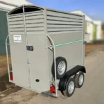 Van para 2 caballos en Remolques JCastillo en Alcolea del Río en Sevilla